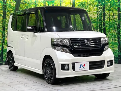 Honda N-BOX Custom