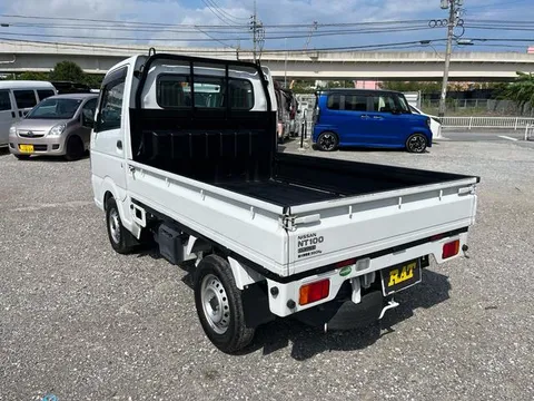 Nissan Clipper Truck