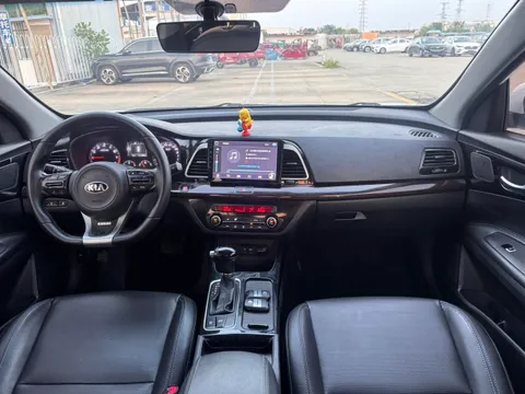 Kia K4
