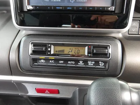 Suzuki Spacia Gear