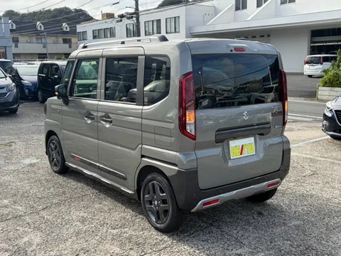 Suzuki Spacia Gear