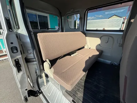Mitsubishi Minicab Van