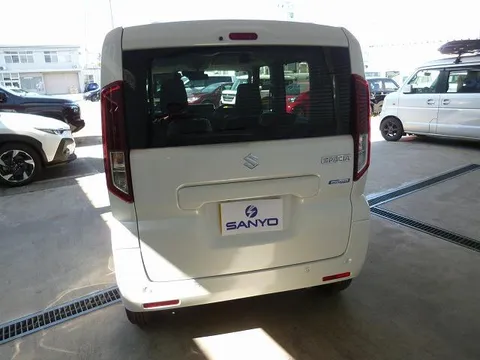 Suzuki Spacia