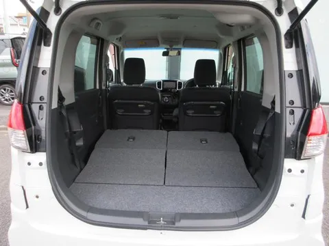 Mitsubishi Delica D:2