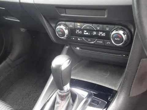 Mazda Axela Sport