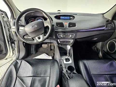 Renault SM3