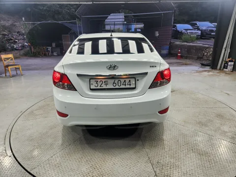 Hyundai Accent