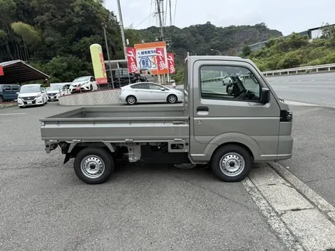 Nissan Clipper Truck