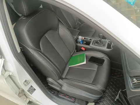 Roewe RX5