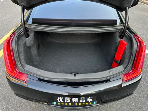 Cadillac XTS
