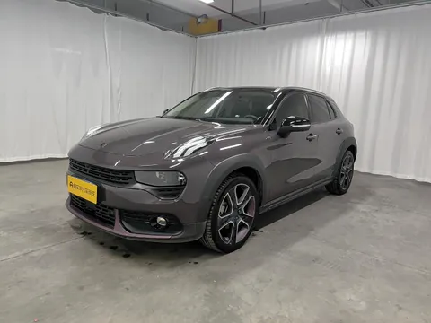 Lynk & Co 02