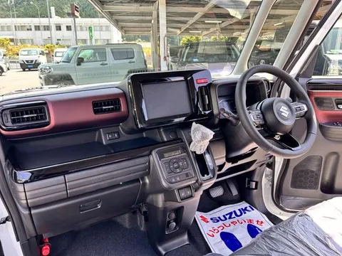 Suzuki Spacia Custom