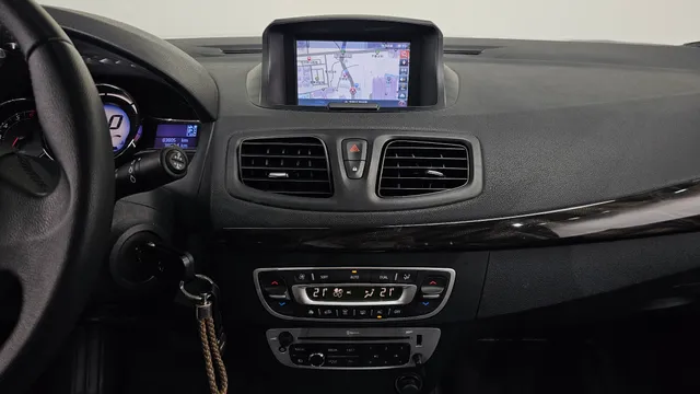 Renault SM3