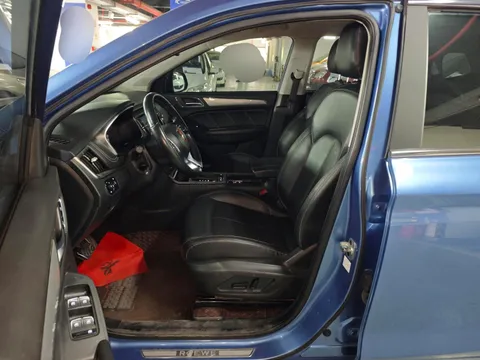 Roewe RX5