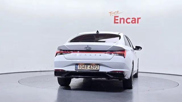 Hyundai Elantra (Avante)