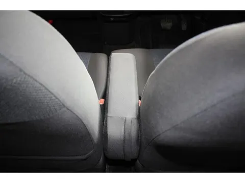 Mitsubishi eK X