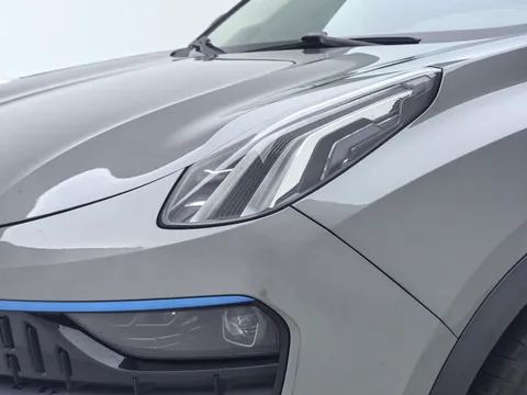 Lynk & Co 05