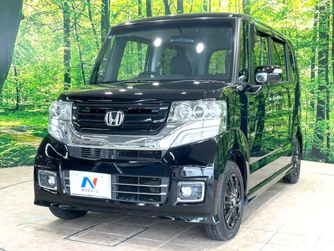 Honda N-BOX Custom