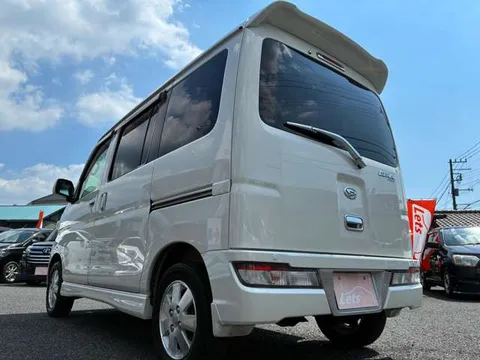 Daihatsu Atrai Wagon
