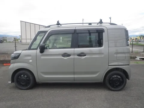 Suzuki Spacia Base