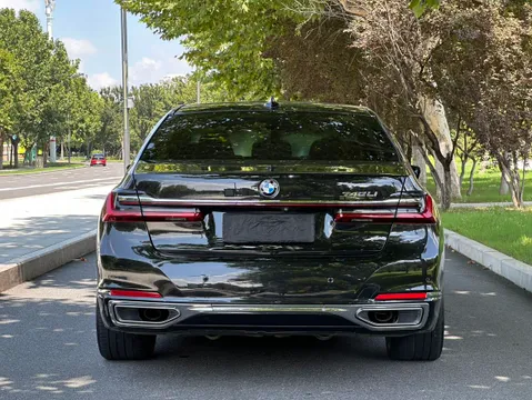BMW 7-Series