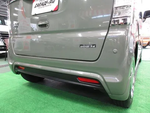 Honda N-BOX Slash