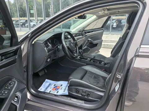 Volkswagen Phideon