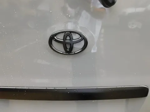 Toyota TownAce Van