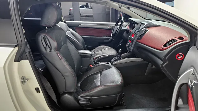 Kia Cerato (Forte)