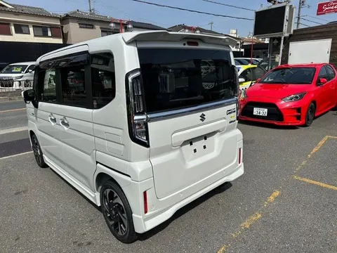 Suzuki Spacia Custom