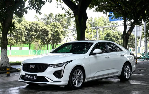 Cadillac CT4