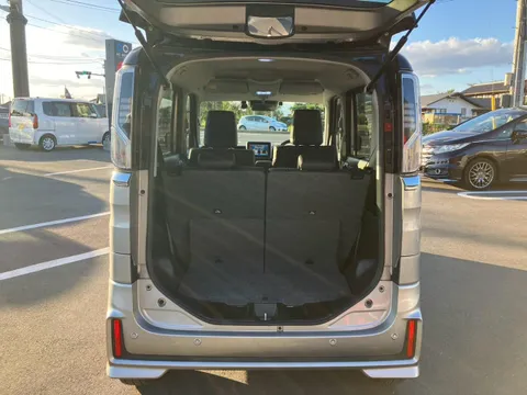 Suzuki Spacia Custom
