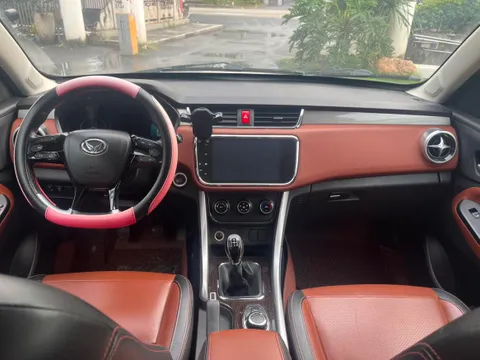 BAIC S3
