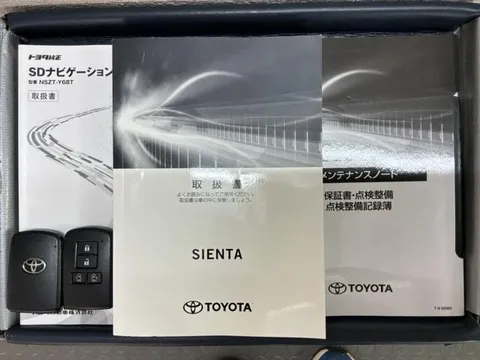 Toyota Sienta
