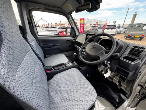 Nissan Clipper Truck