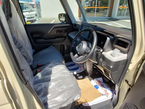 Suzuki Spacia