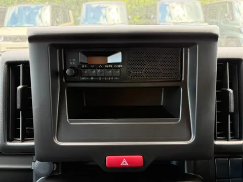 Mitsubishi Minicab Van