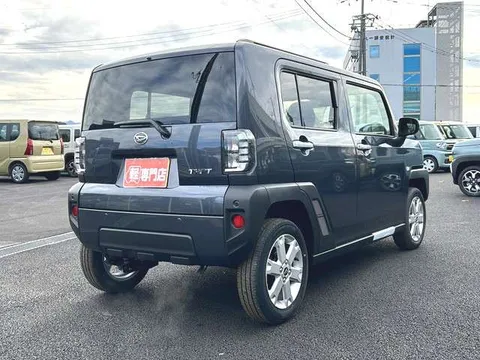 Daihatsu Taft