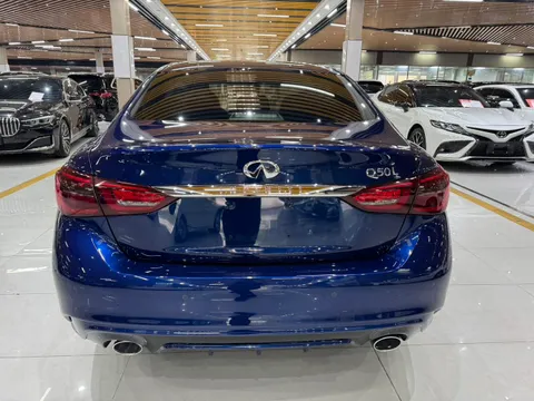 Infiniti Q50L