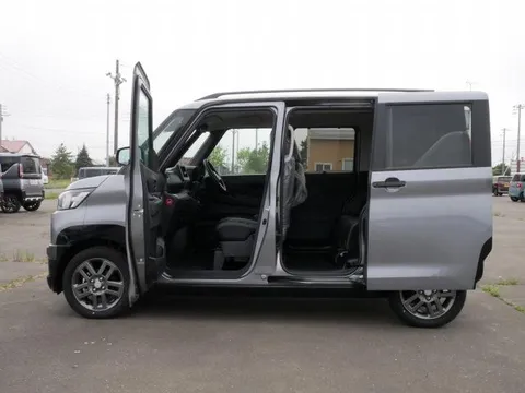 Mitsubishi Delica Mini