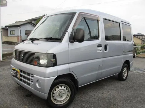 Mitsubishi Minicab Van