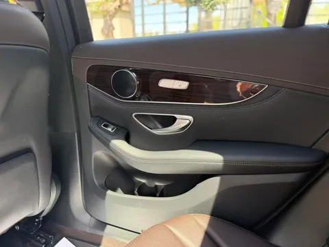 Mercedes-Benz Mercedes-Benz GLC