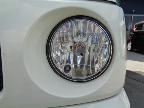 Daihatsu Naked