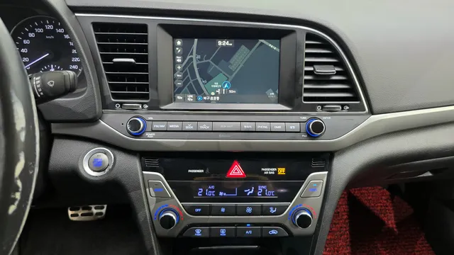 Hyundai Elantra (Avante)