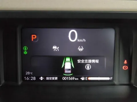 Honda N-BOX Joy