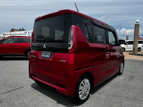 Mitsubishi eK Space