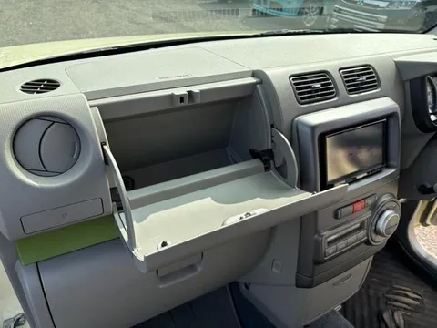 Toyota Pixis Space