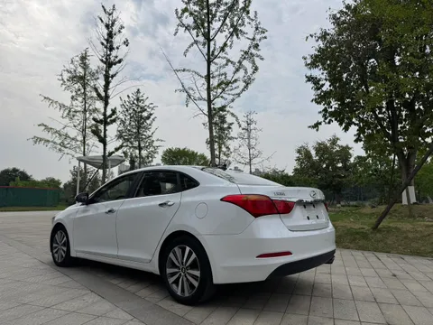 Hyundai Mistra