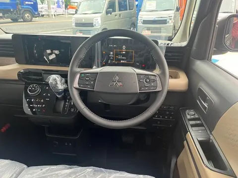Mitsubishi Delica Mini