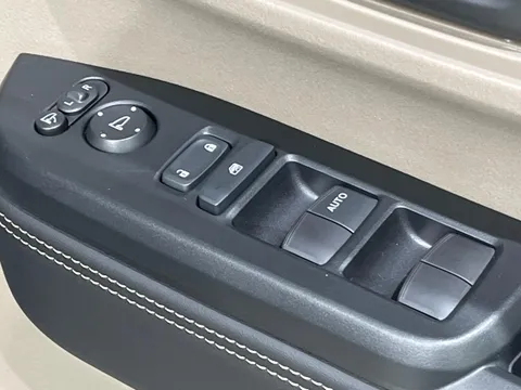 Honda N-BOX Joy
